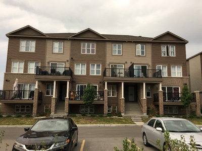 2-bedroom condo unit in the heart of Barrhaven (Ottawa) for rent
