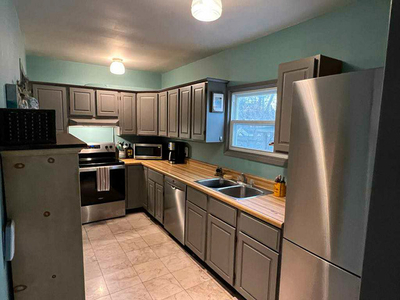 3 bed, 1 bath house in Central Kingston