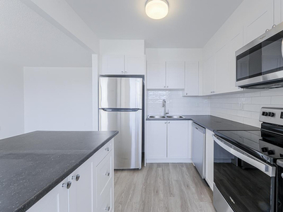 3 Bedroom Apartment for Rent - 292 Oakdale Avenue