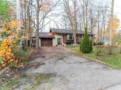 3866 Dixon Rd Innisfil, ON L9S 2R9