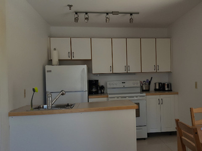 Bright one bedroom fully furnished - call 902 497 0325