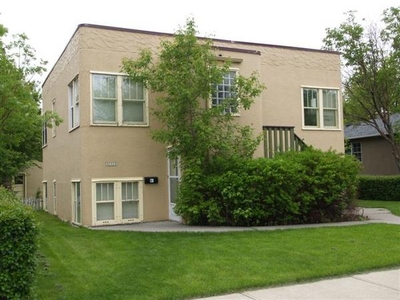 Calgary Duplex For Rent | Regal Terrace | 17 blocks to Downtown- Garden