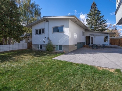 Calgary House For Rent | Brentwood | Excellent location near university and