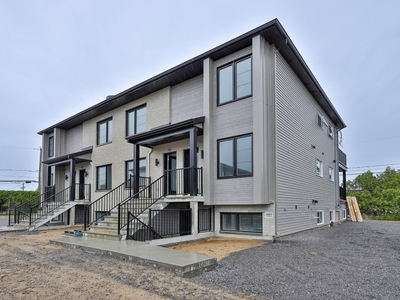 House for sale, 238E-238H 33e Avenue, Sainte-Marthe-sur-le-Lac, QC J0N1P0, CA , in Sainte-Marthe-sur-le-Lac, Canada