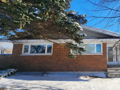 House for sale, 395 Rue Moreault, Rimouski, QC G5L1R1, CA , in Rimouski, Canada