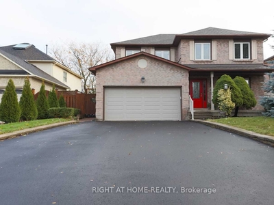 House for sale, 591 Dunrobin Crt N, in Oshawa, Canada