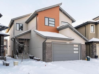 House For Sale In Glengarry, Edmonton, Alberta