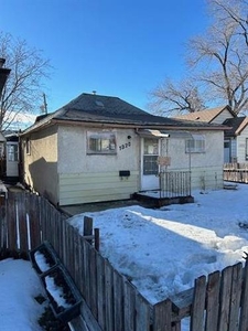 House For Sale In Weston, Winnipeg, Manitoba