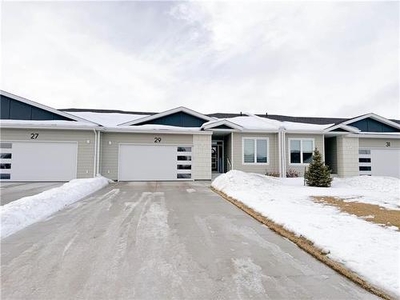 House For Sale In Winnipeg, Manitoba
