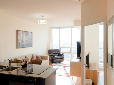 ONE BR CONDO FOR RENT OR SALE NEAR SQUARE ONE UNOBSTRUCTED VIEWS