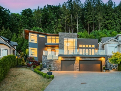 5 bedroom luxury Detached House for sale in Maple Ridge, British Columbia