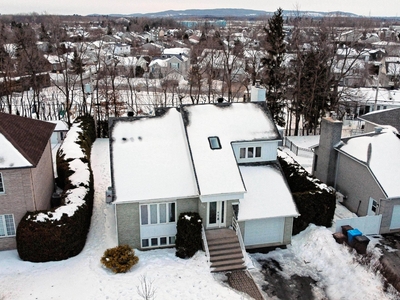 House for sale, 750 Rue Mathys, Deux-Montagnes, QC J7R6E7, CA, in Deux-Montagnes, Canada