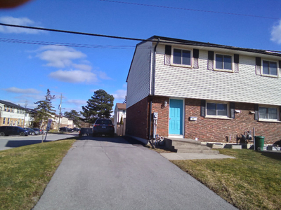 Beautiful and affordable 3 bedroom townhouse in Kingston