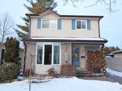 Charming 3-Bdm Detached Home on Quiet Street - North-West Barrie