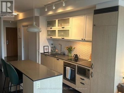 Condo For Sale In Harbord Village, Toronto, Ontario