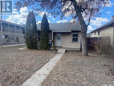 House For Sale In Kelsey - Woodlawn, Saskatoon, Saskatchewan