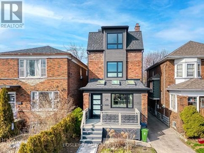 House For Sale In New Toronto, Toronto, Ontario