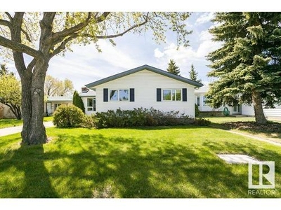 House For Sale In Richfield, Edmonton, Alberta