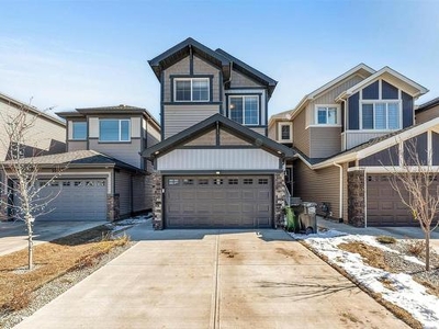 House For Sale In Winterburn Industrial Area West, Edmonton, Alberta