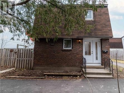 Townhouse For Sale In Rothwell Heights - Beacon Hill North, Ottawa, Ontario