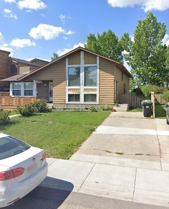 Calgary Basement For Rent | Fonda | Bright small bachelor studio suite in