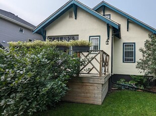 Edmonton House For Rent | Westmount | Beautiful and Warm Newly Renovated