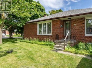House For Sale In Eatonville, Toronto, Ontario