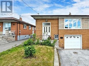 House For Sale In Glenfield-Jane Heights, Toronto, Ontario