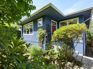 2745 E 5TH AVENUE Vancouver