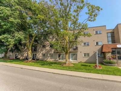 2 Bedroom Apartment Unit Kingston ON For Rent At 1730