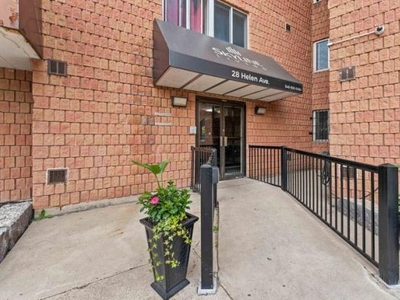 3 Bedroom Apartment Unit Brantford ON For Rent At 2065