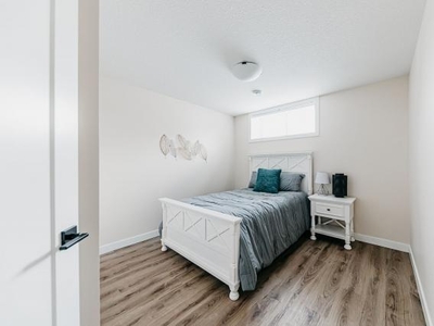 4 Bedroom Apartment Unit Regina SK For Rent At 2599