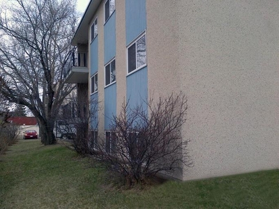 Apartment Unit Fort Saskatchewan AB For Rent At 700