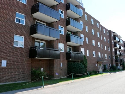 2 Bedroom Apartment Unit Welland ON For Rent At 1810