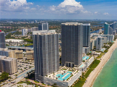 Condo à louer en Floride/Oceanfront condo for rent in Florida