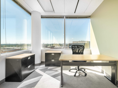 Professional office space in Trillium Executive Center on fully