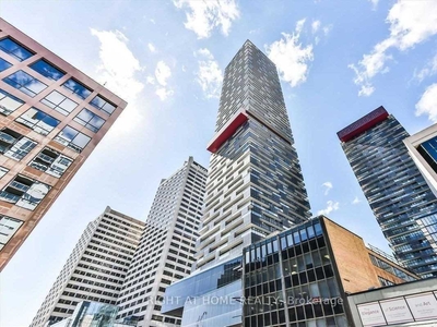 Condo/Apartment for rent, 2806 - 8 Eglinton Ave E, in Toronto, Canada