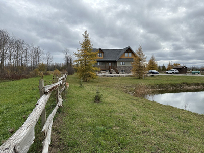 2 Storey New Home on 5+ Acre Land just north of Mt. Forest