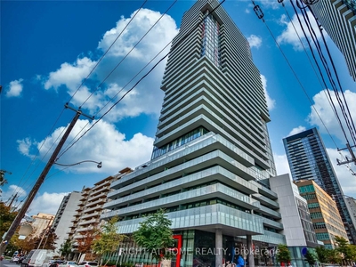 Condo/Apartment for sale, 513 - 185 Roehampton Ave, in Toronto, Canada