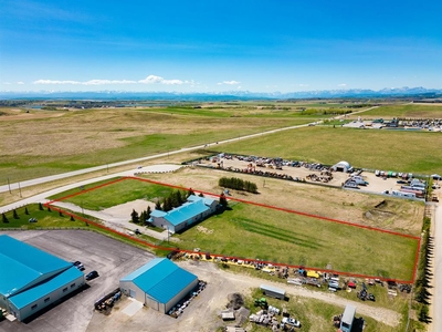 41090 Cook Road, Rural Rocky View County, Alberta–
