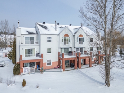 Condo/Apartment for sale, 2318 Place du Village, Magog, QC J1X6G3, CA , in Magog, Canada
