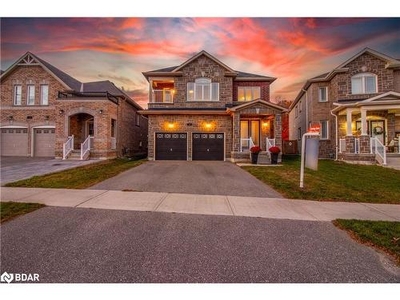 House For Sale In Barrie, Ontario
