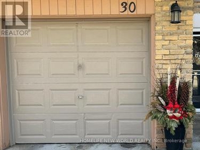 Townhouse For Sale In Agincourt, Toronto, Ontario