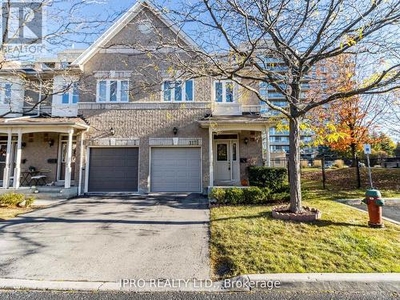 Townhouse For Sale In Lakeview, Mississauga, Ontario
