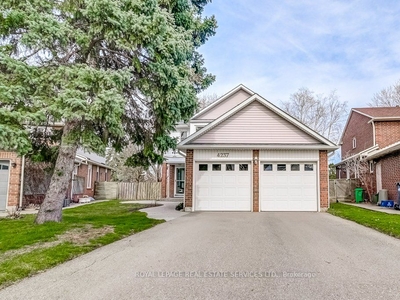 4237 Trapper Cres