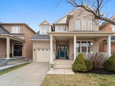 851 Howden Cres