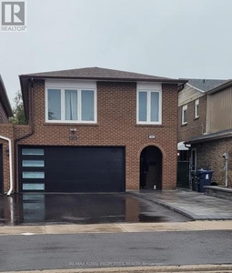 House For Sale In Dean Park, Toronto, Ontario