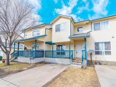 Townhouse For Sale In Central McDougall, Edmonton, Alberta