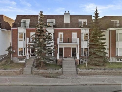 Townhouse For Sale In Cloverdale, Edmonton, Alberta