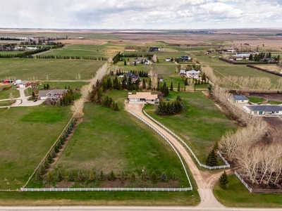 282194 Township Road 272, Rural Rocky View County, Alberta–